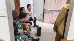 Bhabinkamtibmas dan Babinsa Pasir Jaya Perkuat Sinergitas Melalui Kunjungan ke Kantor Desa Bhabinkamtibmas dan Babinsa Pasir Jaya Perkuat Sinergitas Melalui Kunjungan ke Kantor Desa