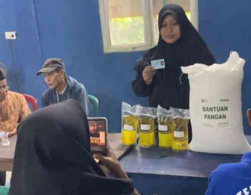 Pemerintah Pekon bandung baru barat Salurkan Bantuan Pangan Beras 20kg dan Minyak 4 liter Sebanyak 282 Keluarga Penerima Manfaat Pemerintah Pekon bandung baru barat Salurkan Bantuan Pangan Beras 20kg dan Minyak 4 liter Sebanyak 282 Keluarga Penerima Manfaat