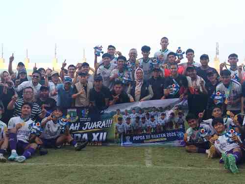 Kepala Disporabudpar Ratih Rahmawati Dukung Pembinaan Atlet, Kabupaten Tangerang Sabet Emas Sepak Bola POPDA XII Kepala Disporabudpar Ratih Rahmawati Dukung Pembinaan Atlet, Kabupaten Tangerang Sabet Emas Sepak Bola POPDA XII