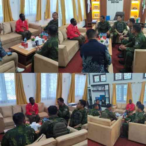 Hadir sebagai Saudara, Dansatgasmar Pamtas Mobile RI–PNG Koops TNI Habema 2026 Jalin Silaturahmi dengan Bupati Deiyai