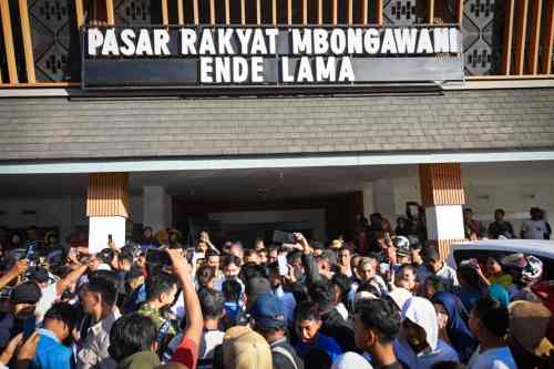 Tinjau Pasar Lama Mbongawani, Wapres Dorong Percepatan Operasional dan Penguatan Ekonomi Rakyat Tinjau Pasar Lama Mbongawani, Wapres Dorong Percepatan Operasional dan Penguatan Ekonomi Rakyat