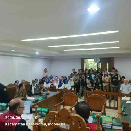 Sidang Ijazah Jokowi di PN Jakpus Hanya 25 Menit, Hakim Putuskan Tunda Pemeriksaan Sidang Ijazah Jokowi di PN Jakpus Hanya 25 Menit, Hakim Putuskan Tunda Pemeriksaan