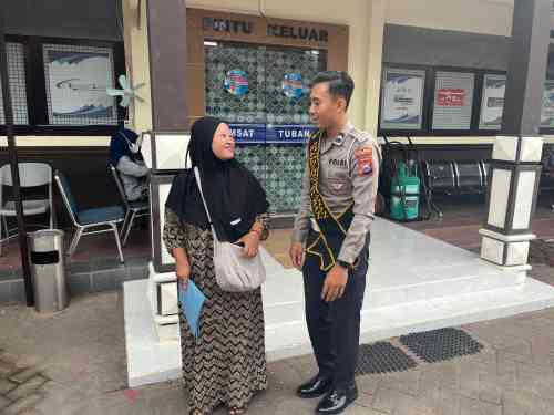 Awalnya Takut Diperiksa, Pengendara Tuban Malah Dapat Solusi SIM dari Polantas Tuban