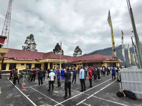 Senam Jumat Sehat Gabungan TNI, Polri dan Pemda Kabupaten Puncak Jaya