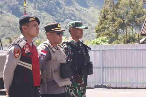 Kodim 1714/Puncak Jaya dan Polri Laksanakan Patroli Cipta Kondisi Kabupaten Puncak Jaya Dalam Kondisi Aman