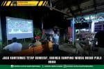 Jaga Kamtibmas Tetap Kondusif, Babinsa Dampingi Warga Nobar Piala Dunia