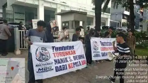 Aksi di Kantor BGN Menteng, Massa Desak Copot Nanik S. Deyang