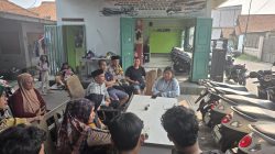 Bhabinkamtibmas Desa Pasir Jaya Sambangi Pos Kamling, Perkuat Sinergi Warga Jaga Keamanan Lingkungan