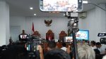Sidang Praperadilan Roy Suryo Tarik Perhatian, Pendukung Gelar Aksi di Halaman PN Jaksel