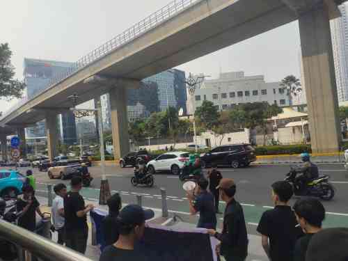 Demo di Kemenkop, Forum Demokrasi Rakyat Minta Dugaan Korupsi LPDB-KUMKM Diusut