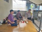 Bhabinkamtibmas Kelurahan Sukamulya Sambangi Tokoh Masyarakat, Perkuat Sinergi Jaga Kamtibmas