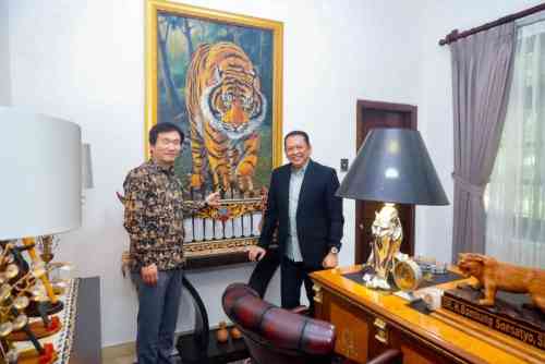 Terima Wali Kota Gyeongsan Korea Selatan, Bamsoet Dorong Investasi Korea di Bidang Smart Farm, Kosmetika dan Otomotif Terima Wali Kota Gyeongsan Korea Selatan, Bamsoet Dorong Investasi Korea di Bidang Smart Farm, Kosmetika dan Otomotif