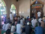 Wakapolsek Cikupa Bersama Kanit Binmas dan Bhabinkamtibmas Laksanakan Sholat Jumat Keliling, Perkuat Silaturahmi dengan Jamaah
