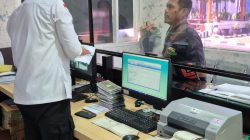 Polantas Tuban Edukasi Keselamatan Sekaligus Layani Konsultasi SIM, STNK dan BPKB