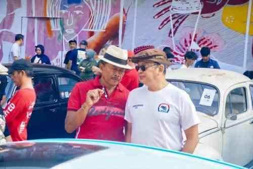 Hadiri Karnaval VW Kodok Di Sarinah Thamrin, Bamsoet Dorong Komunitas Otomotif Jadi Penggerak Ekonomi Kreatif
