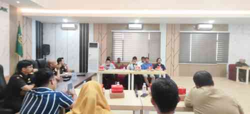Kejari Tanjung Perak Kumpulkan Stakeholder, Bahas Langkah Antisipasi Gangguan Kerukunan Umat Beragama Kejari Tanjung Perak Kumpulkan Stakeholder, Bahas Langkah Antisipasi Gangguan Kerukunan Umat Beragama