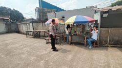 Bhabinkamtibmas Desa Bojong Perkuat Kemitraan dengan Warga Melalui Warbin dan Serap Aspirasi Masyarakat Bhabinkamtibmas Desa Bojong Perkuat Kemitraan dengan Warga Melalui Warbin dan Serap Aspirasi Masyarakat