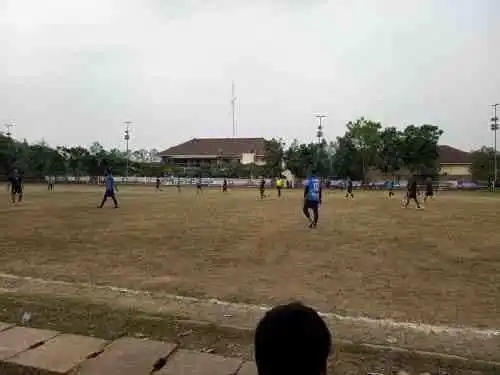 Polsek Cikupa Amankan Kompetisi Sepak Bola Usia 40 Tahun Antar Desa se-Kecamatan Cikupa