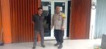 Bhabinkamtibmas Desa Budimulya Sambangi Kantor Pemuda Pancasila, Sosialisasikan Call Center 110 dan Perkuat Sinergi Kamtibmas