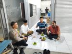 Bhabinkamtibmas Polsek Cikupa Sambangi Warung Kamtibmas di Kelurahan Sukamulya, Serap Aspirasi Warga