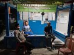 Bhabinkamtibmas Polsek Cikupa Ronda Siskamling Bersama Warga, Perkuat Keamanan Lingkungan