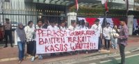 Massa Mahasiswa Soroti Kasus Perempuan, Minta Kemendagri Evaluasi Gubernur Banten
