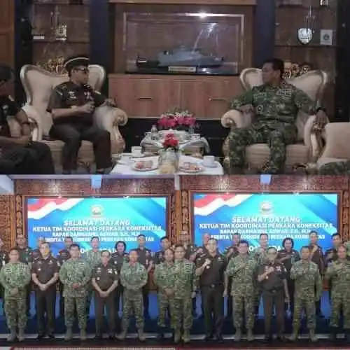 Panglima Koarmada III Terima Courtesy Call Direktur Eksekusi Jampidmil Kejaksaan Agung RI