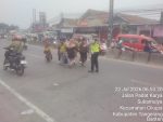 Personel Lantas Polsek Cikupa Laksanakan PECAK, Atur Arus Lalu Lintas Pagi di Pertigaan Columbus