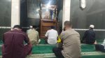 Bhabinkamtibmas Polsek Cikupa Laksanakan Program Subuh Keliling di Masjid Jami Nurul Yaqin, Pererat Silaturahmi dengan Warga