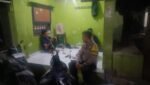 Bhabinkamtibmas Polsek Cikupa Sambangi Pos Kamling, Ajak Warga Perkuat Keamanan Lingkungan