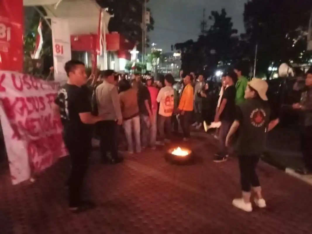 Aksi Mahasiswa di Kantor KPK Berlangsung Damai, BEM PI Soroti Dugaan Korupsi dan Penegakan Hukum