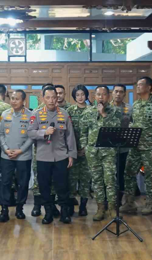 Silaturahmi Kapolri di Mabes TNI, Komunikasi TNI-Polri Diperkuat hingga Tingkat Daerah Silaturahmi Kapolri di Mabes TNI, Komunikasi TNI-Polri Diperkuat hingga Tingkat Daerah