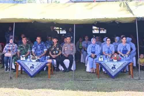 Lanud Sultan Hasanuddin Gelar Khitanan Massal Peringati Hari Bakti ke-79 TNI AU di Takalar Lanud Sultan Hasanuddin Gelar Khitanan Massal Peringati Hari Bakti ke-79 TNI AU di Takalar