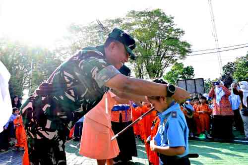 Tanamkan Karakter Sejak Hari Pertama, MPLS Sekolah Angkasa Lanud Sjamsudin Noor Diwarnai Keceriaan dan Semangat Belajar Tanamkan Karakter Sejak Hari Pertama, MPLS Sekolah Angkasa Lanud Sjamsudin Noor Diwarnai Keceriaan dan Semangat Belajar