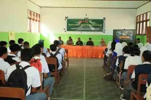 Bentengi Generasi Muda dari Paham Radikal, Satgas TMMD Ke-129 Kodim 1505/Tidore Gelar Sosialisasi di SMA Negeri 6 Haltim