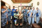 Berbagi Kasih dan Kepedulian di Hari Bakti Ke-79 TNI AU, Lanud Sjamsudin Noor Hadirkan Senyum untuk Anak Yatim dan Purnawirawan