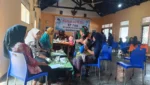 Wujudkan Balita Sehat, Sertu Alvian Zakaria Dampingi Layanan Posyandu Di Desa Gondang