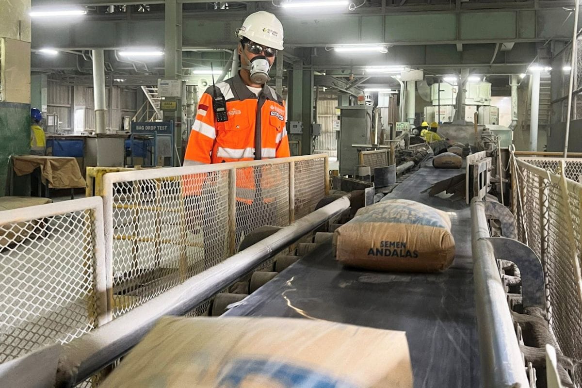 Stabilitas Pasokan Semen di Aceh Melalui Optimalisasi Produksi