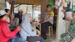 Bhabinkamtibmas dan Babinsa Desa Bojong Gelar Warung Bhabinkamtibmas, Pererat Komunikasi dengan Warga