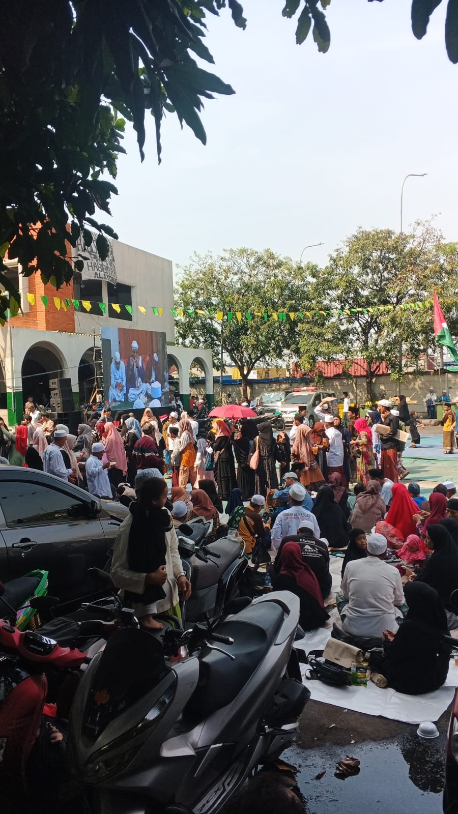 Haul Mbah Priok ke-271 Jadi Momentum Memperkuat Nilai Keimanan, Ribuan Jamaah Padati Makam Keramat Tanjung Priok