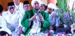 Jatim Bershalawat di Gedung Grahadi, Habib Syech Ajak Masyarakat Bangkitkan Ekonomi dan Cintai Produk Lokal