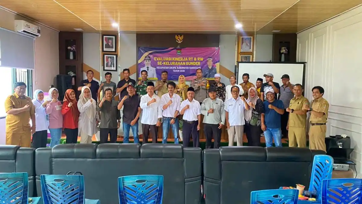 Bhabinkamtibmas Polsek Cikupa Hadiri Evaluasi Kinerja RT dan RW Se-Kelurahan Bunder