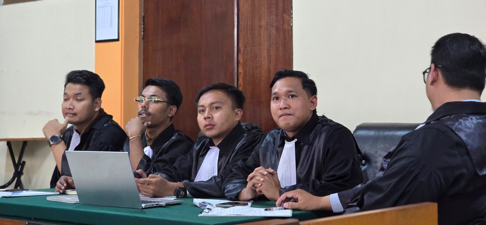Tuntutan JPU Kembali Ditunda, Kuasa Hukum Terdakwa II Soroti Profesionalitas