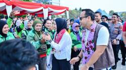 Pasar Murah hingga Hadiah, Rano Alfath Meriahkan HUT RI Bersama 1.500 Ojol