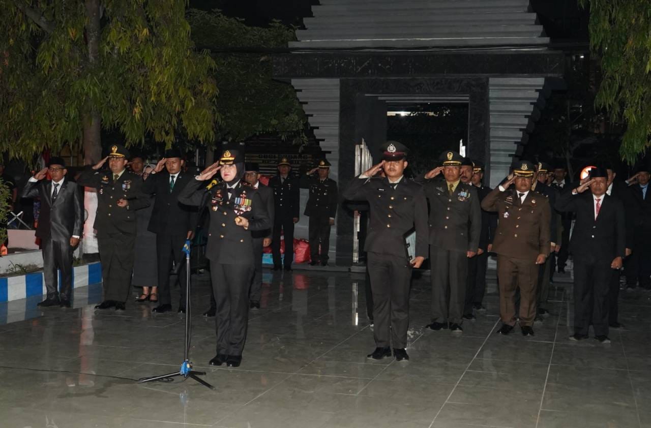 Bersama Jajaran Forkopimda, Dandim Bojonegoro Ikuti Apel Kehormatan dan Renungan Suci di TMP