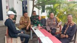Aipda S. Hamdi Sambangi Warga Desa Cikupa, Perkuat Komunikasi dan Jaga Kamtibmas