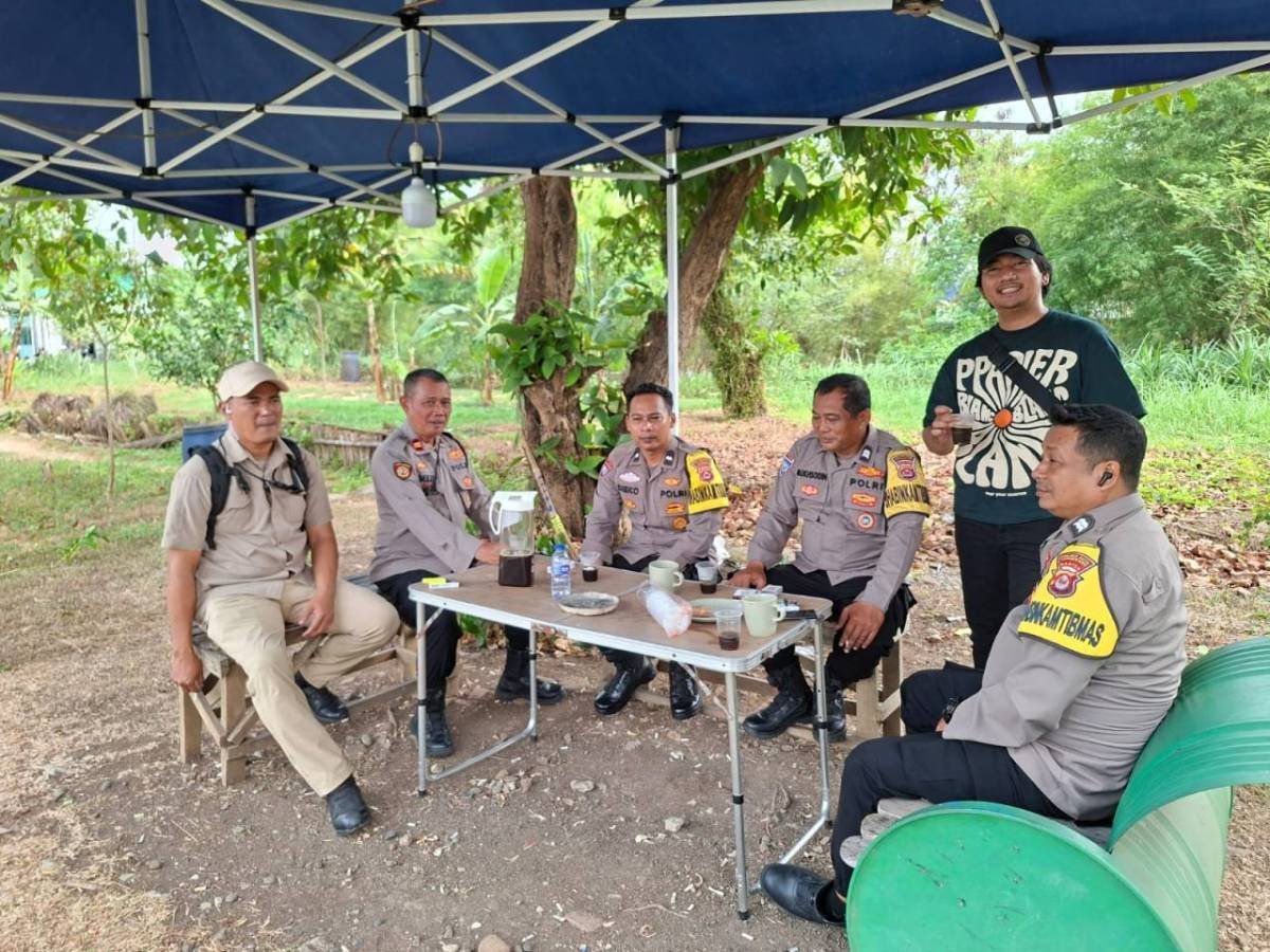 Polsek Cikupa Amankan Kunjungan Kerja Wamen Perumahan Fahri Hamzah ke PT Harapan Interaksi Swadaya Polsek Cikupa Amankan Kunjungan Kerja Wamen Perumahan Fahri Hamzah ke PT Harapan Interaksi Swadaya