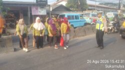Polsek Cikupa Gelar PECAK Sore Hari, Atur Arus Lalu Lintas di Pertigaan Columbus