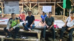 Aiptu Budiansyah Sosialisasikan Polisi 110 Saat Sambangi Pos Satkamling Bukit Tiara