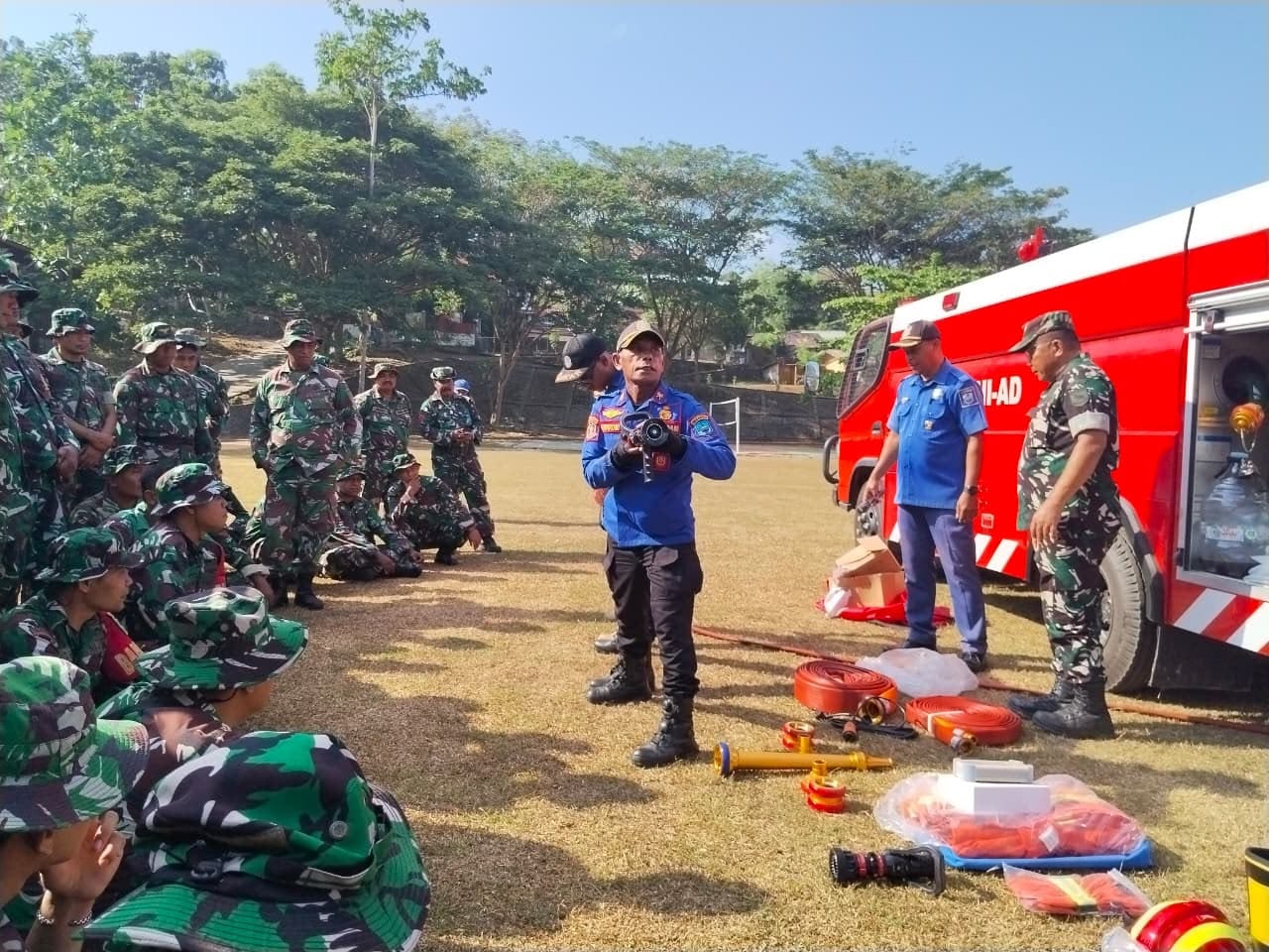 Kodam XVIII/Kasuari Perkuat Pemahaman Masyarakat dalam Penanganan Kebakaran Kodam XVIII/Kasuari Perkuat Pemahaman Masyarakat dalam Penanganan Kebakaran